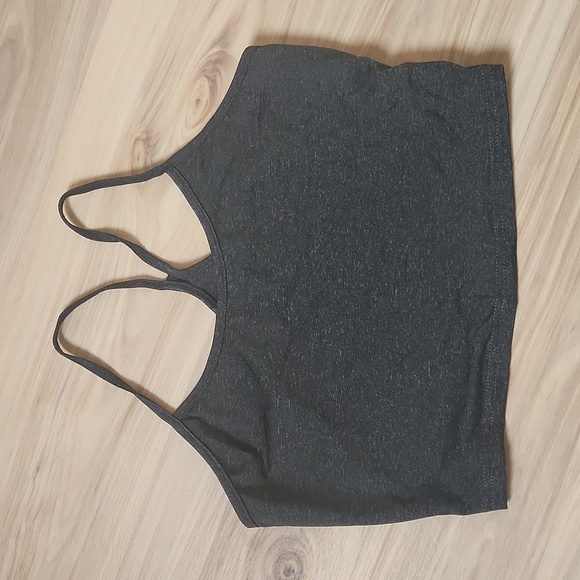 2 womens workout tops - Picture 4 of 5